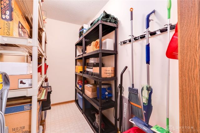 6724 Willow Creek Drive, Dayton, OH 45424