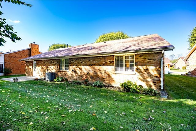 6724 Willow Creek Drive, Dayton, OH 45424