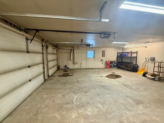 2195 SITKA COURT WEST, North Pole, AK 99705