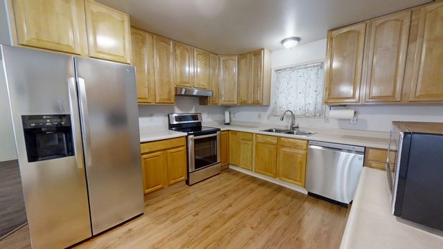 2195 SITKA COURT WEST, North Pole, AK 99705