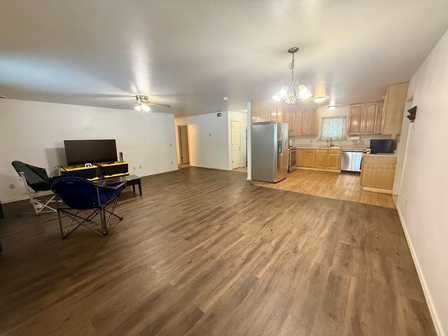 2195 SITKA COURT WEST, North Pole, AK 99705