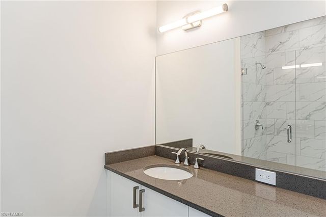 5816 Shell Cove DR, Cape Coral, FL 33914