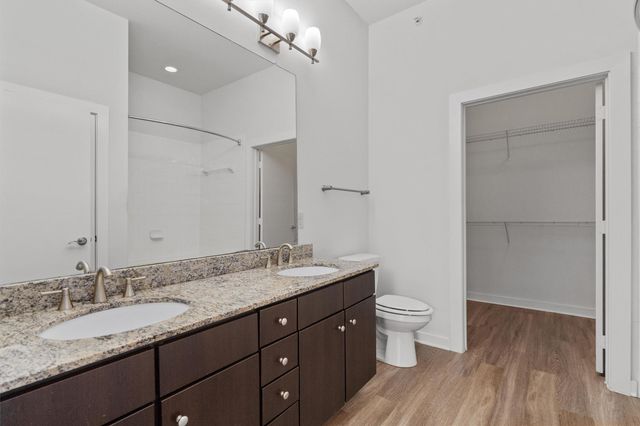 1900 Barton Springs RD 2027, Austin, TX 78704