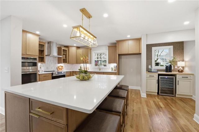 12614 Ensley Lane, Leawood, KS 66209