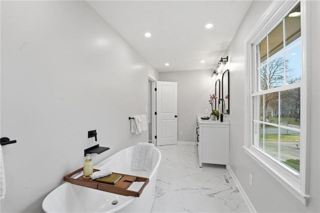 12614 Ensley Lane, Leawood, KS 66209