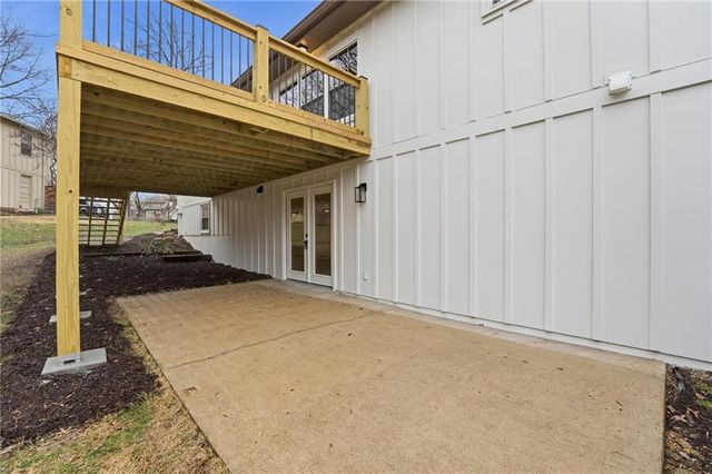 12614 Ensley Lane, Leawood, KS 66209