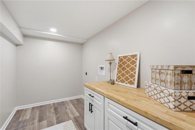 12614 Ensley Lane, Leawood, KS 66209