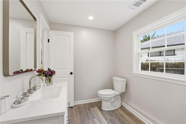 12614 Ensley Lane, Leawood, KS 66209