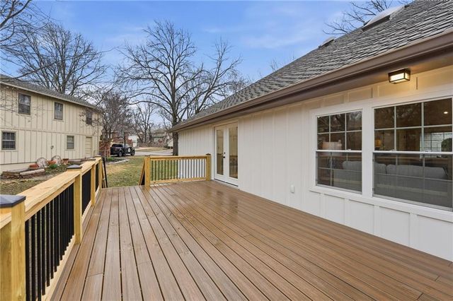 12614 Ensley Lane, Leawood, KS 66209