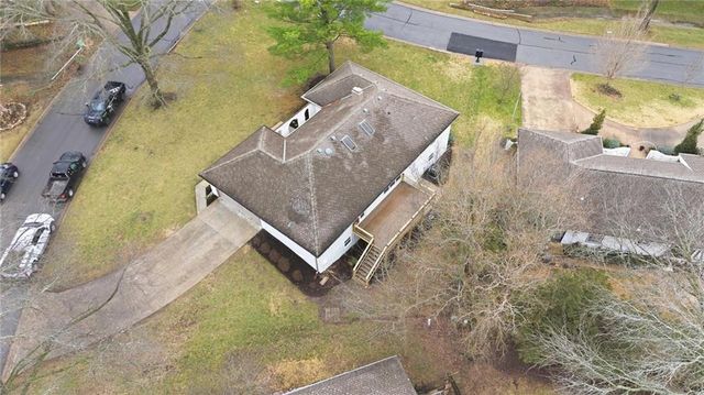 12614 Ensley Lane, Leawood, KS 66209