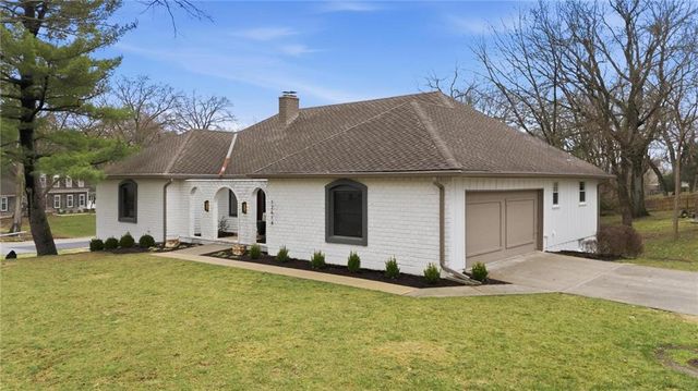 12614 Ensley Lane, Leawood, KS 66209