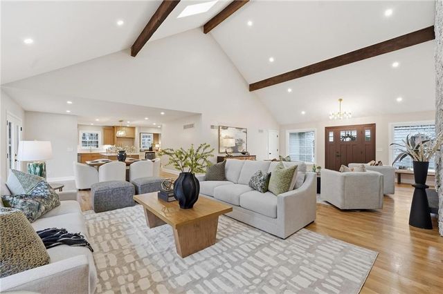 12614 Ensley Lane, Leawood, KS 66209