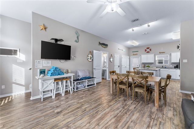 15208 Beach Way Dr, Corpus Christi, TX 78418