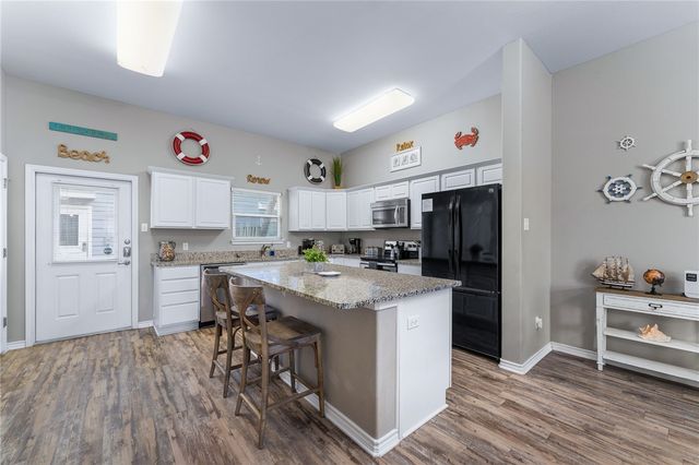 15208 Beach Way Dr, Corpus Christi, TX 78418