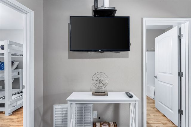 15208 Beach Way Dr, Corpus Christi, TX 78418