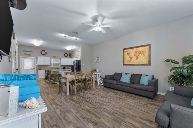 15208 Beach Way Dr, Corpus Christi, TX 78418