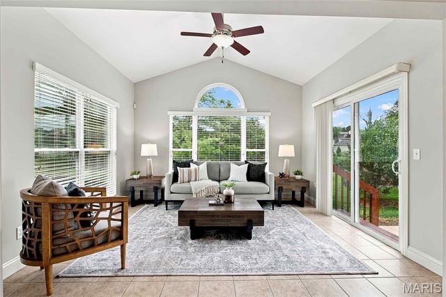 1316 Legacy Pointe Lane, Fenton, MO 63026