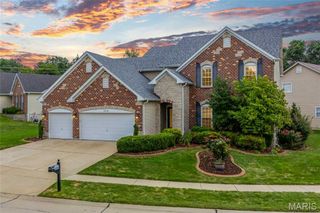 1316 Legacy Pointe Lane, Fenton, MO 63026