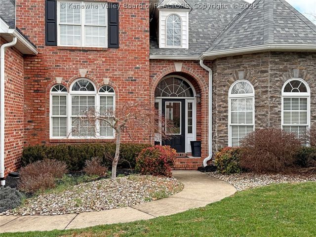 6005 Pinnacle View Drive, Hurricane, WV 25526