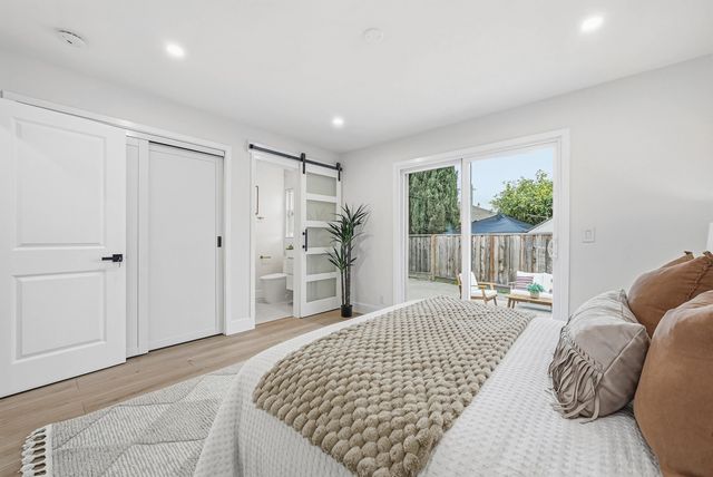 5912 Mayhews Landing Rd, Newark, CA 94560