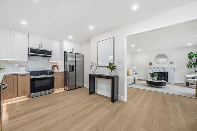 5912 Mayhews Landing Rd, Newark, CA 94560