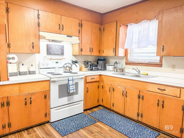 1412 Dailey Street, Brewton, AL 36426