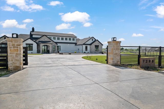 7298 Tom Trails, Krum, TX 76249