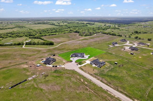 7298 Tom Trails, Krum, TX 76249