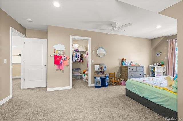 10182 Edgewood Drive, Grand Blanc Charter Township, MI 48439