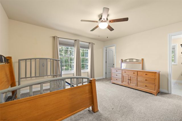 10182 Edgewood Drive, Grand Blanc Charter Township, MI 48439