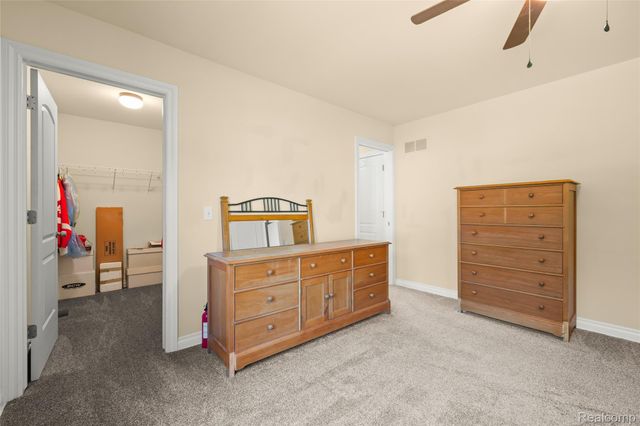 10182 Edgewood Drive, Grand Blanc Charter Township, MI 48439