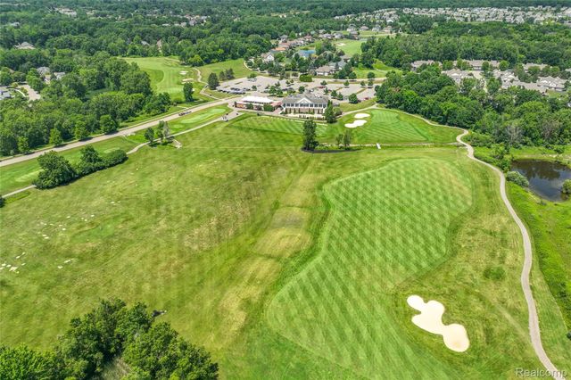 10182 Edgewood Drive, Grand Blanc Charter Township, MI 48439