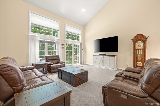 10182 Edgewood Drive, Grand Blanc Charter Township, MI 48439
