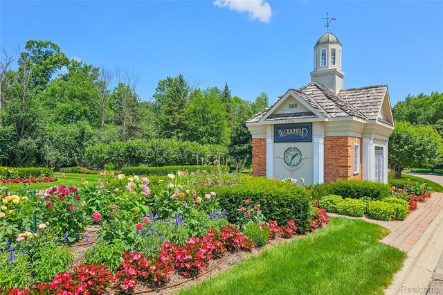 10182 Edgewood Drive, Grand Blanc Charter Township, MI 48439
