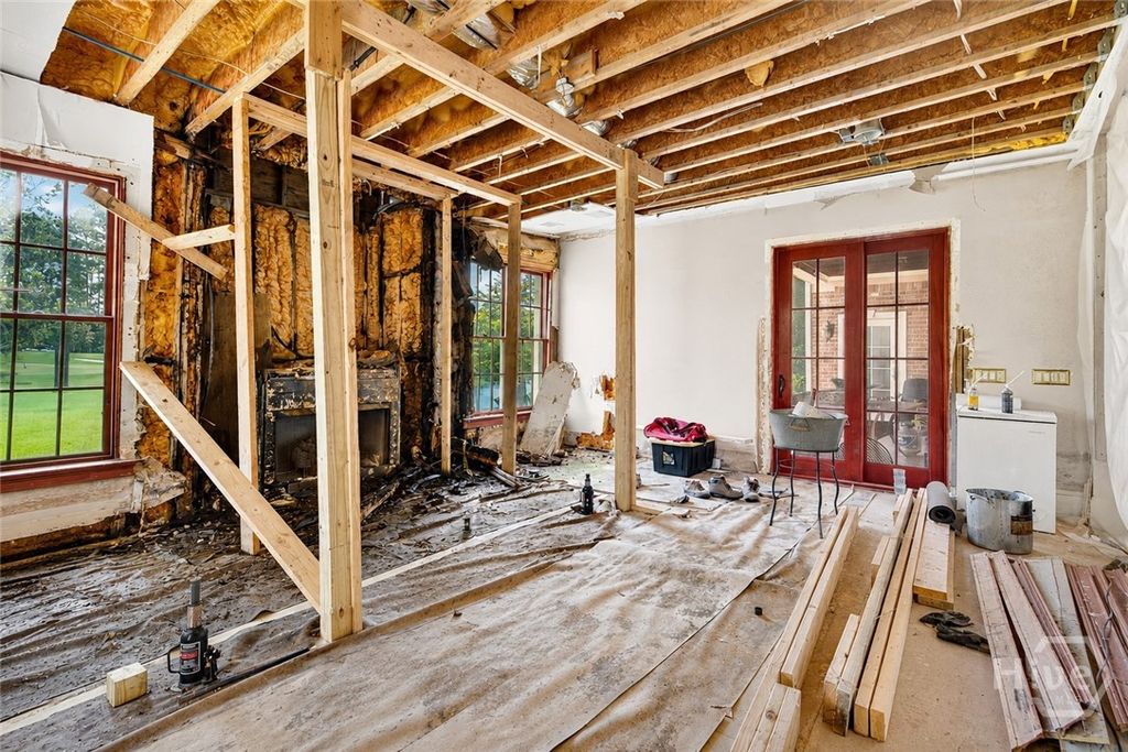 Image 8 of property listing at 336 Spanton Crescent, Pooler, GA 31322