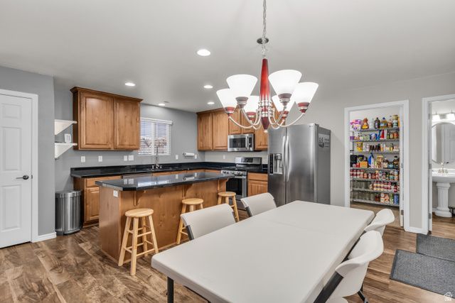 283 W KESTREL DR, Saratoga Springs, UT 84045
