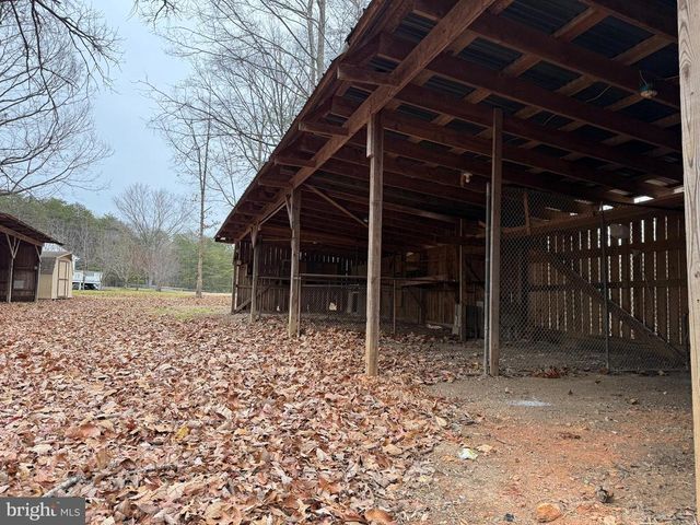 5323 GREATMEADE LN, Sumerduck, VA 22742