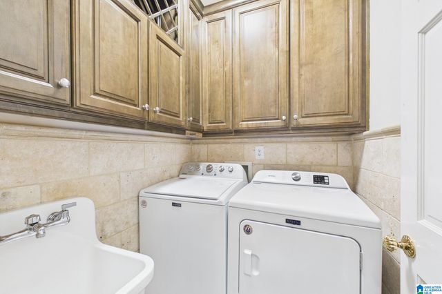345 WILLOW CREST LANE, Hoover, AL 35244