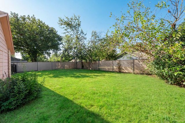 837 Blue Ridge Drive, Burleson, TX 76028