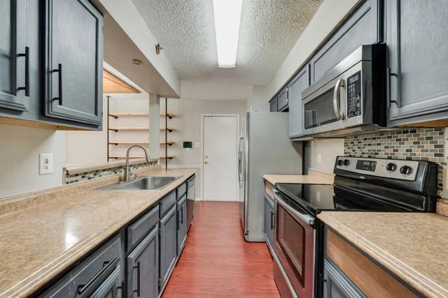837 Blue Ridge Drive, Burleson, TX 76028