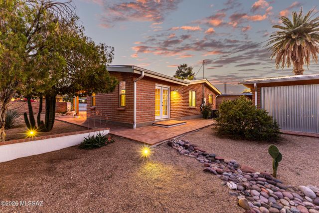 3685 E Baker Place, Tucson, AZ 85716