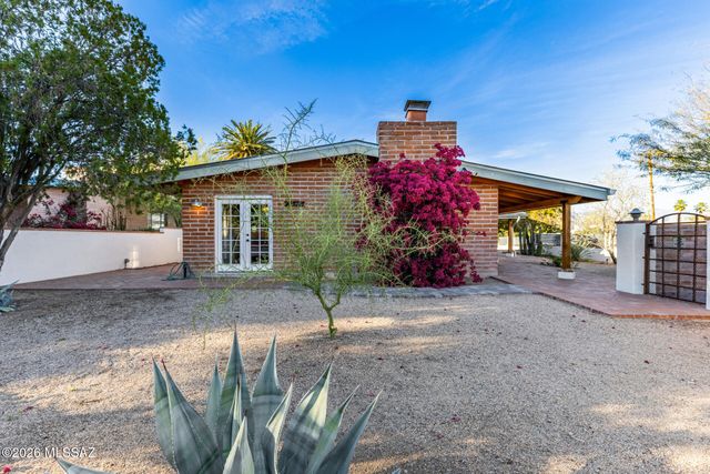 3685 E Baker Place, Tucson, AZ 85716