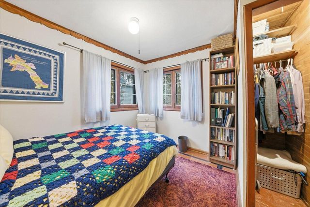 1576 Highland AVENUE, Hubertus, WI 53033