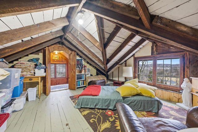 1576 Highland AVENUE, Hubertus, WI 53033