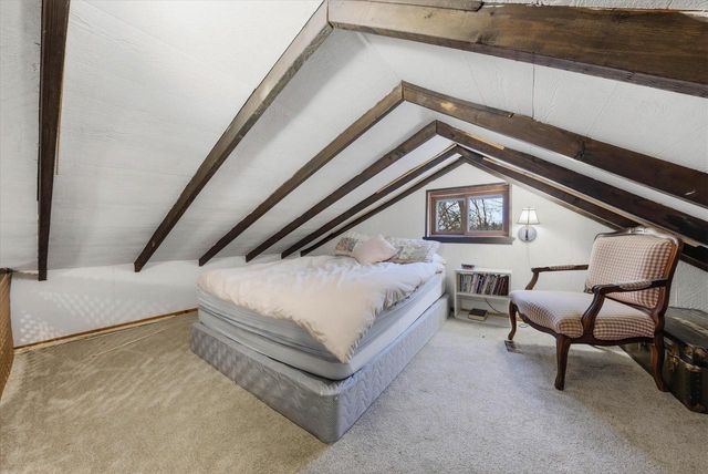 1576 Highland AVENUE, Hubertus, WI 53033