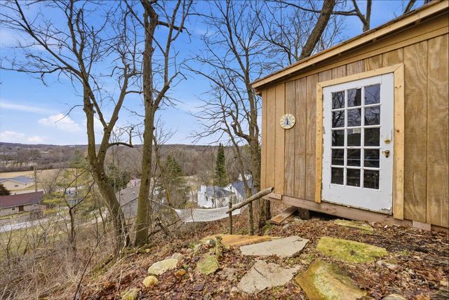 1576 Highland AVENUE, Hubertus, WI 53033