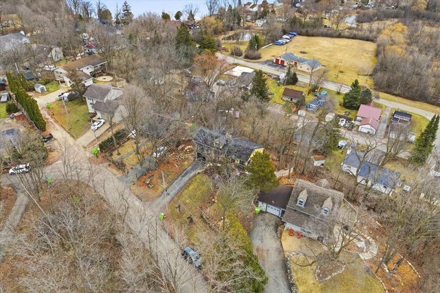 1576 Highland AVENUE, Hubertus, WI 53033