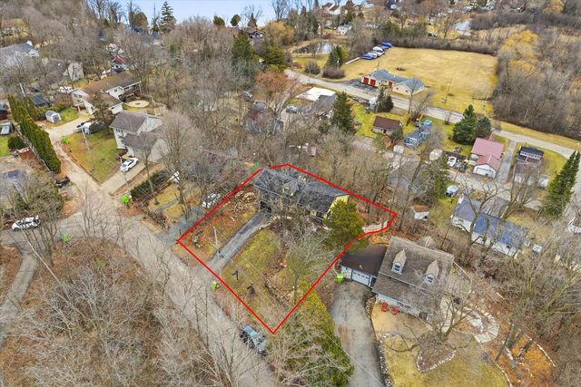 1576 Highland AVENUE, Hubertus, WI 53033