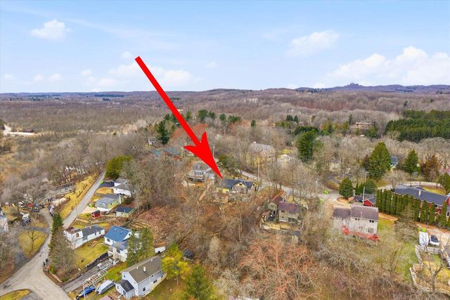 1576 Highland AVENUE, Hubertus, WI 53033