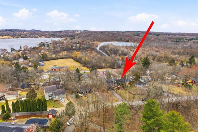 1576 Highland AVENUE, Hubertus, WI 53033